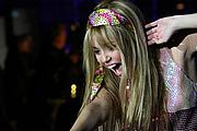        (Hannah Montana/Miley Cyrus: Best of Both Worlds Concert Tour)